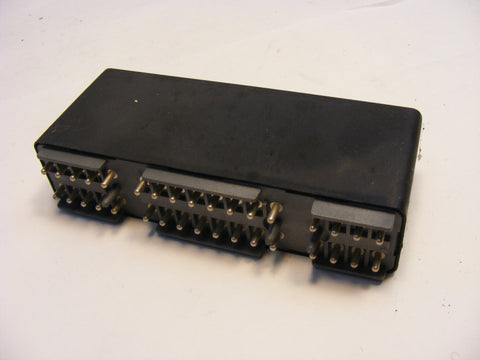 thumbnail image 2 of Mercedes-Benz W124 Lamp Control Relay / Control Unit - OEM A 1265420032 (Used) 2 of 5