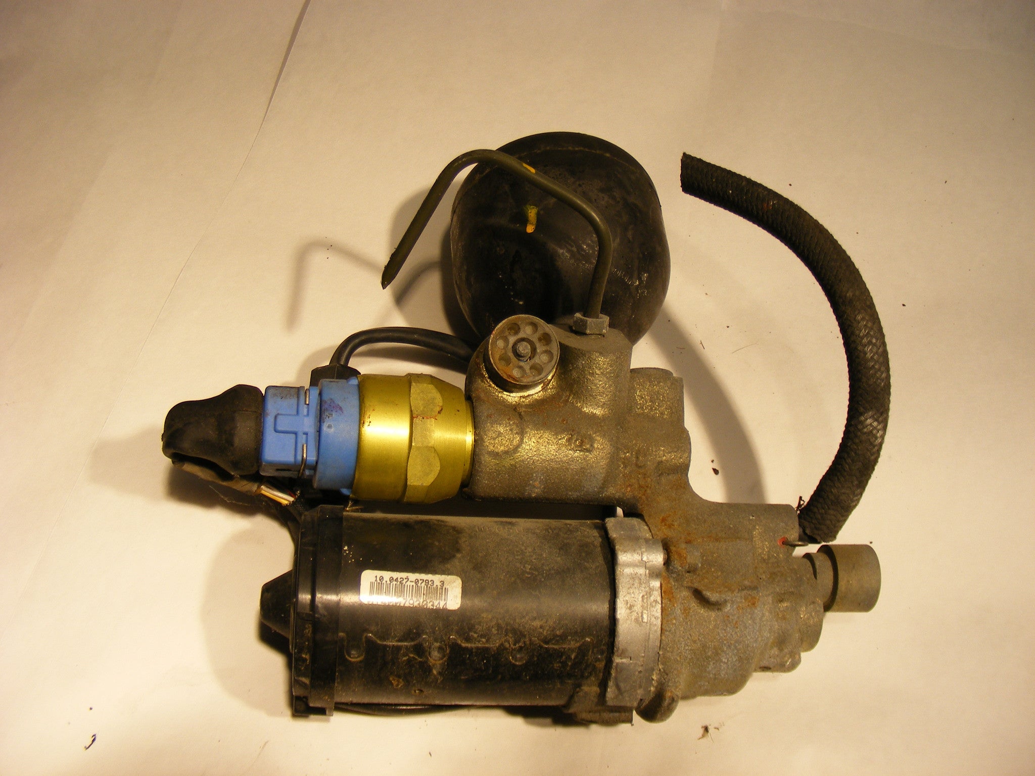 ePartsLand - Jaguar XJ6 XJ40 XJS classic ABS Pressure switch
